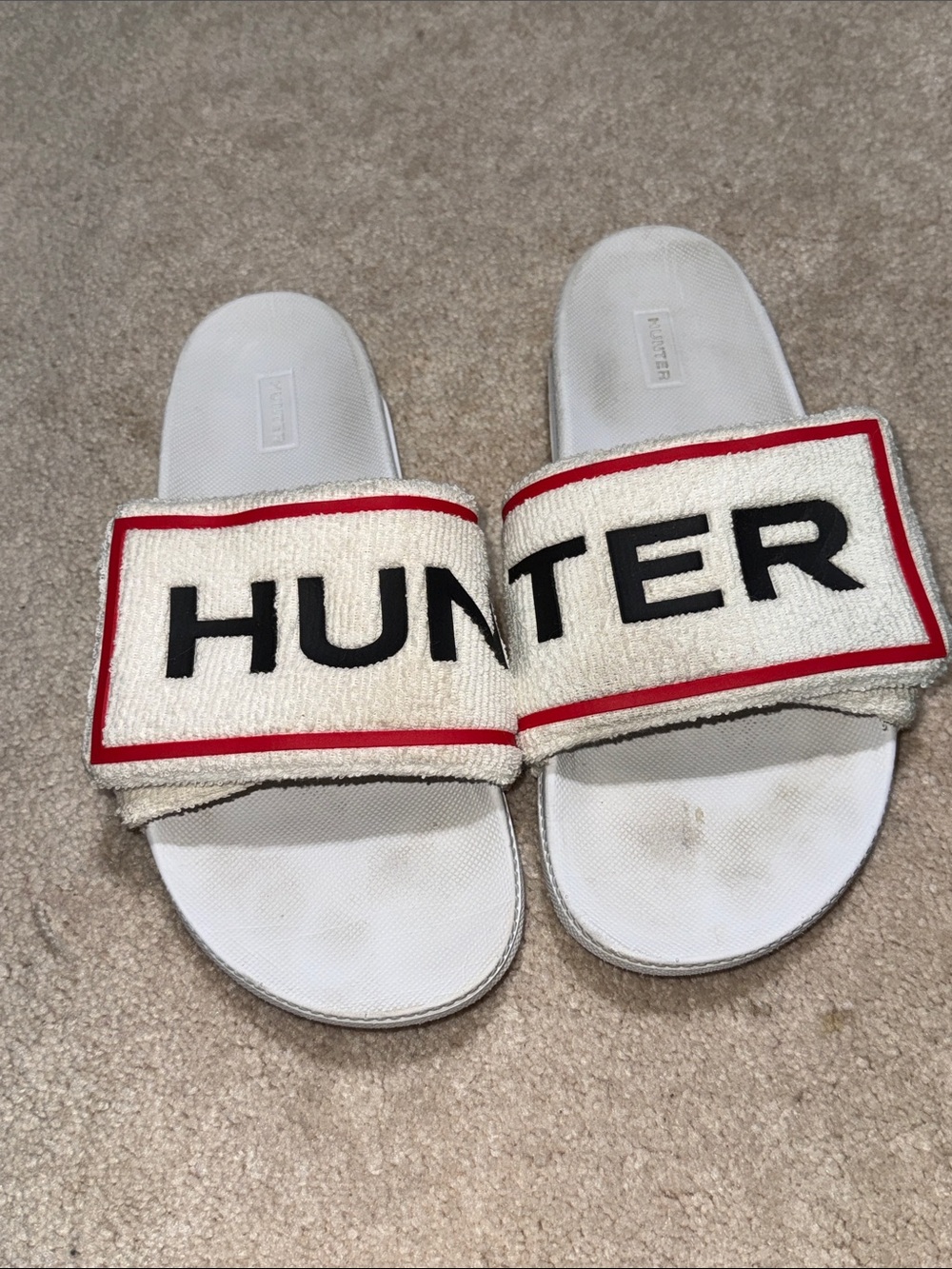 Hunter White Slides with Red Trim and Black Logo